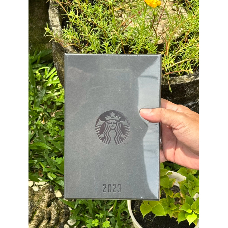 

Starbucks X Moleskine Exclusive Planner 2023