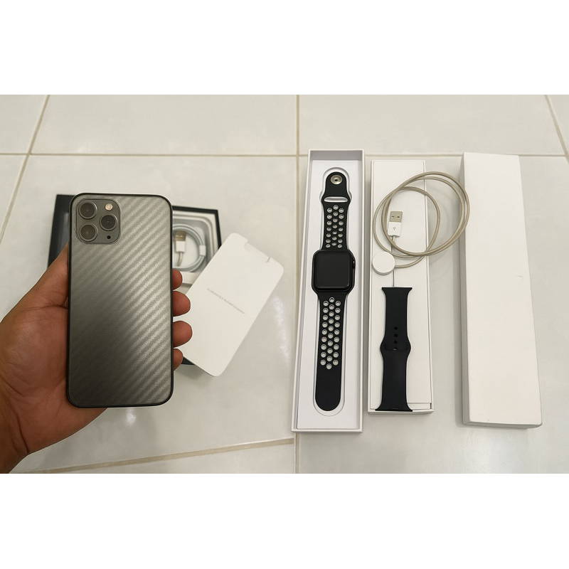 Paket Hemat iPhone 11 Pro 256GB Inter Second + Apple Watch Gen 3 GSM Free