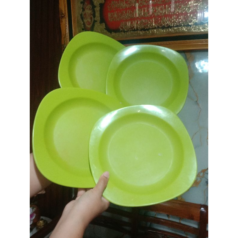 Piring ijo tupperware ori second