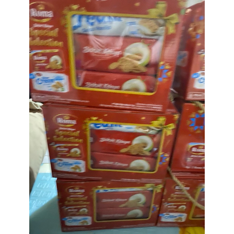 

Paket Roma kelapa isi 3 pack ( 2 roma biskuit & 1 roma kelap krim)