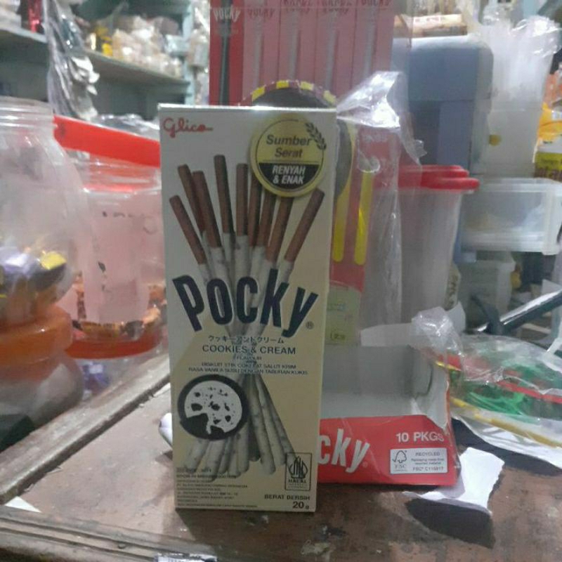 

pocky cookies and cream