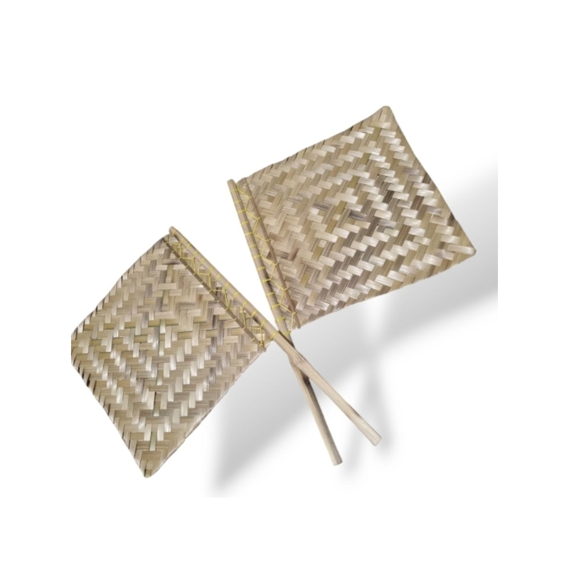 Kipas sate kipas anyaman bambu hihid