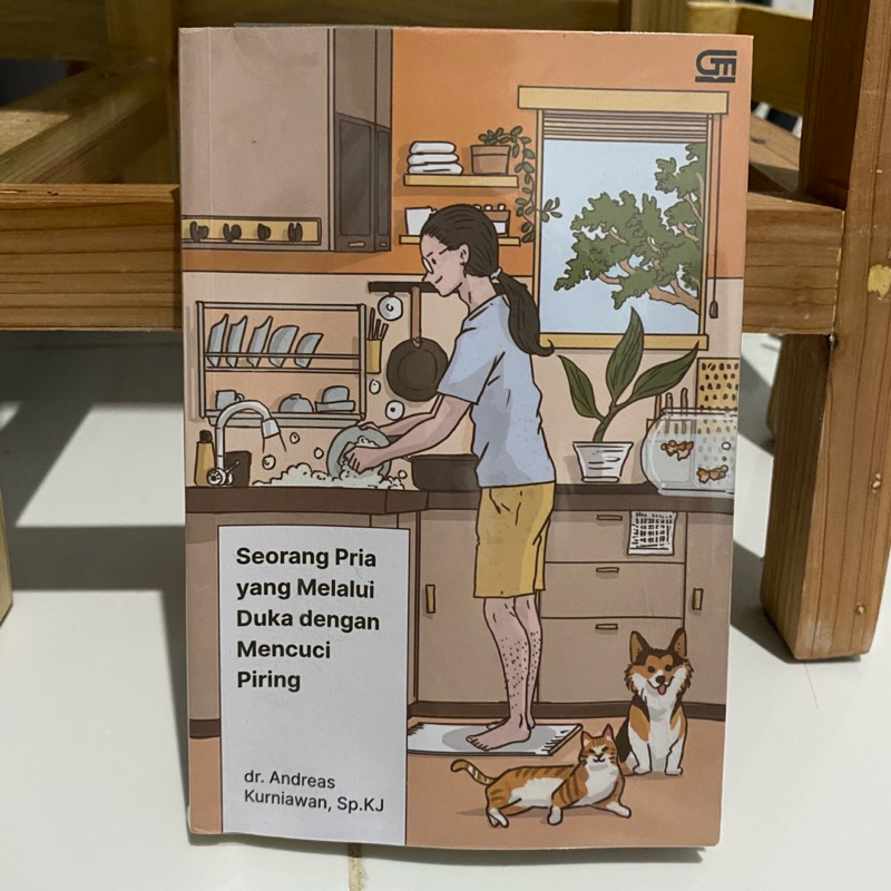 Seorang Pria Yang Melalui Duka Dengan Mencuci Piring (Preloved)