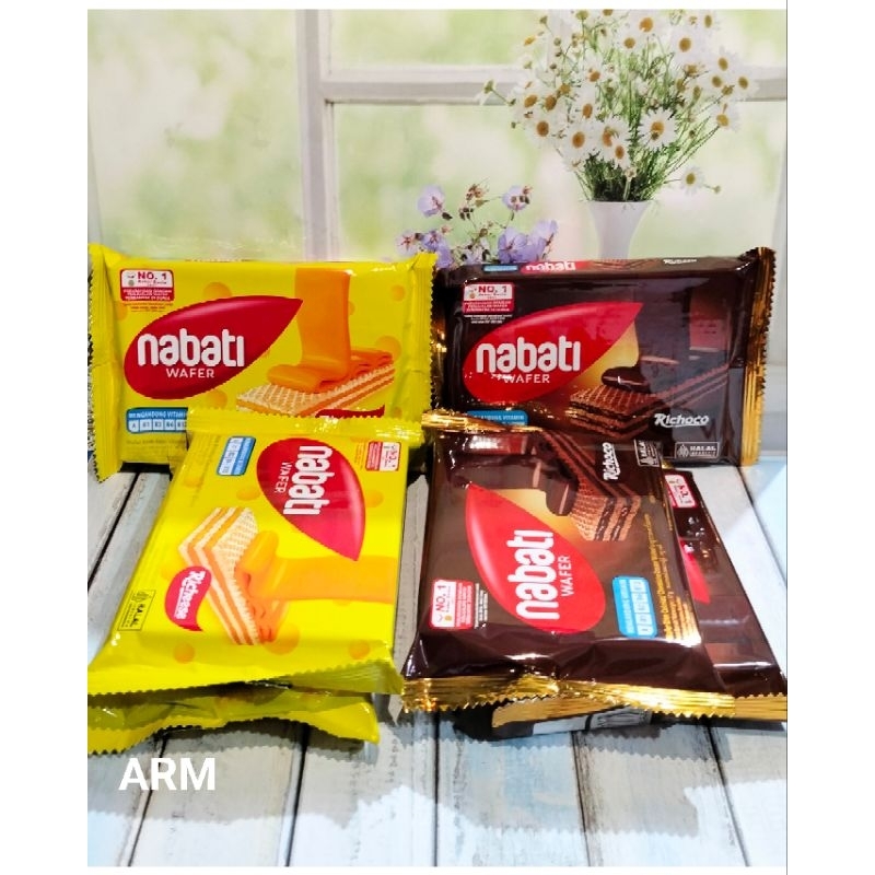 

Wafer Nabati Coklat/Keju 10x37gr (Promo Hemat)