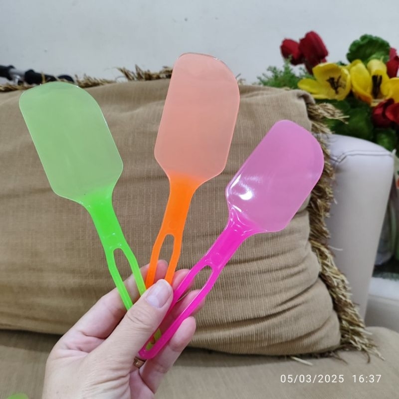 SOLET  PLASTIK MURAH BAGUS SUTIL MARGARINE SOLET KUE