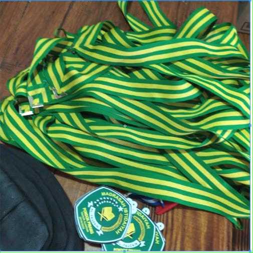 

MEDALI CUSTOM AKRILIK / MEDALI AKRILIK CUSTOM NAMA/ MEDALI AKRILIK CUSTOM LOGO LEMBAGA / UNIVERSITAS