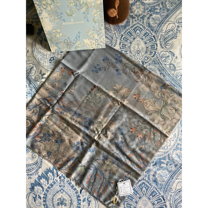 Powder Blue seri Topkapi scarf Buttonscarves baru dan siap kirim