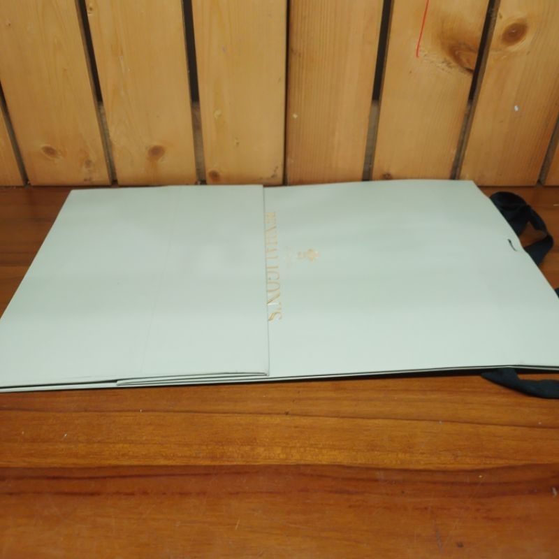 

KANTONG BELANJA PAPERBAG BRANDED AUTHENTIC ORIGINAL PENHALIGONS PAPER BAG