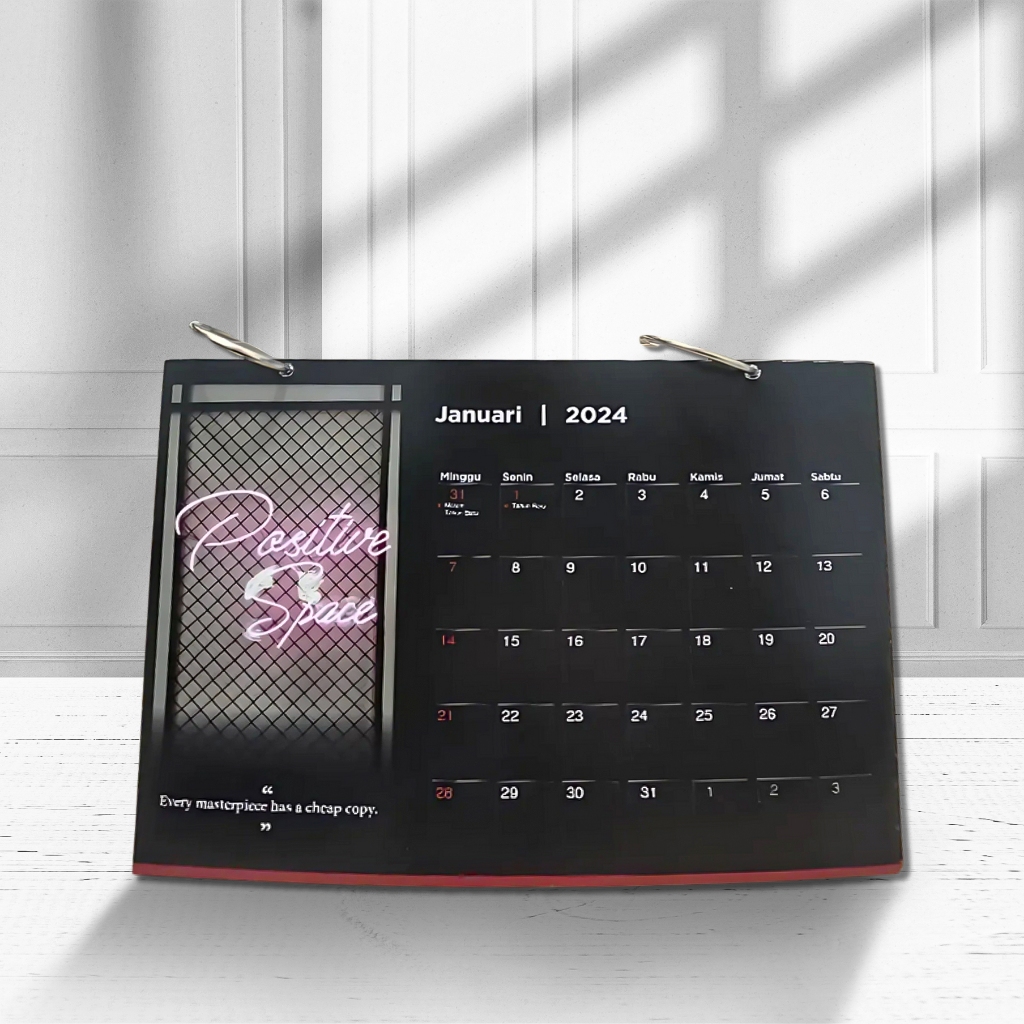 

Stand Kalender Akrilik Bening | Dudukan Kalender Meja Kantor / Toko