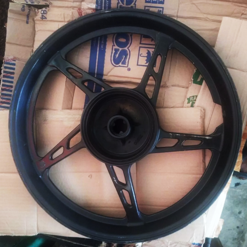 velg recing / velg cw jupiter z belakang saja