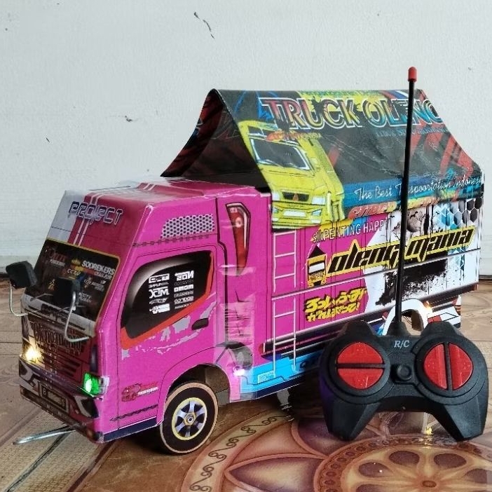 Truk Miniatur Oleng Remot Control