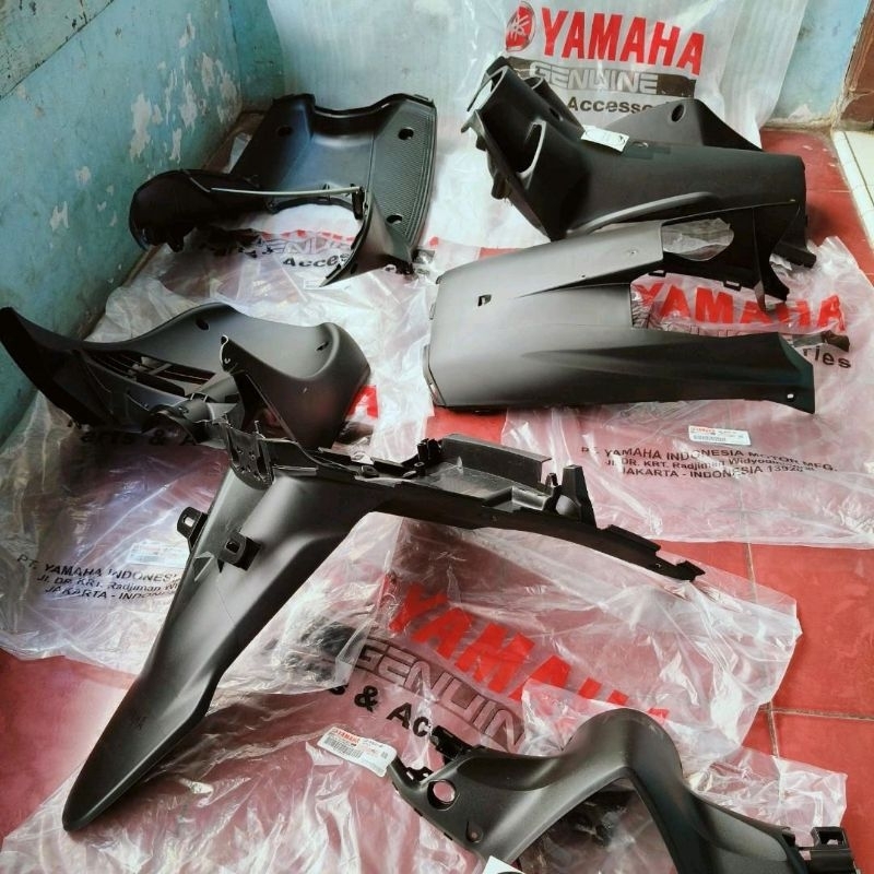 BODY KASAR MIO J FULL SET HITAM ORIGINAL YAMAHA YGP