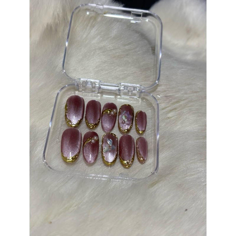 Kuku palsu cat eye gold chrome pearls