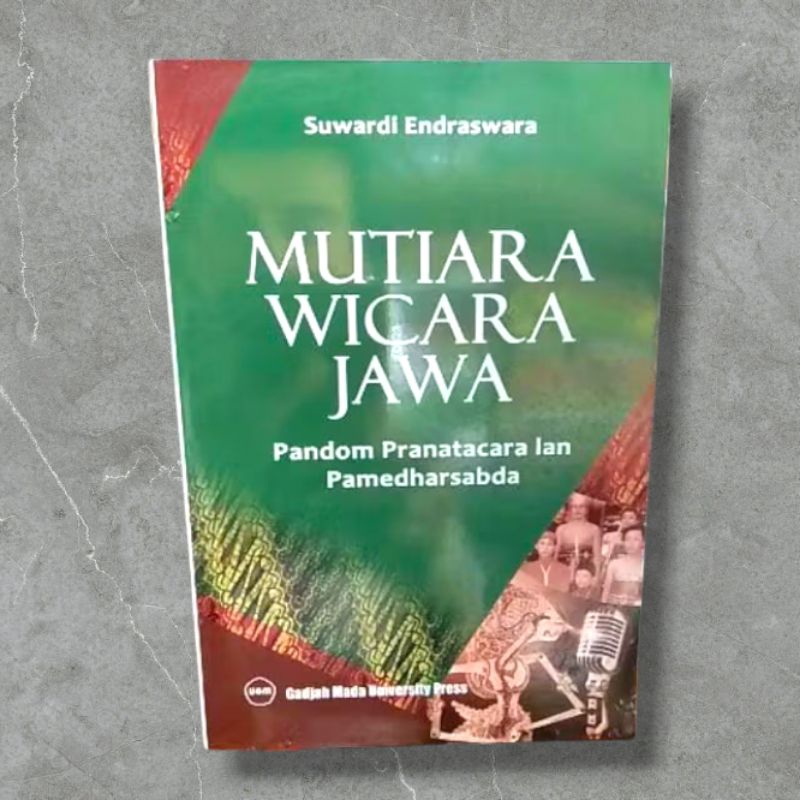 Buku Mutiara Wicara Jawa Pedoman Pranata acara dan pamedhar sabda