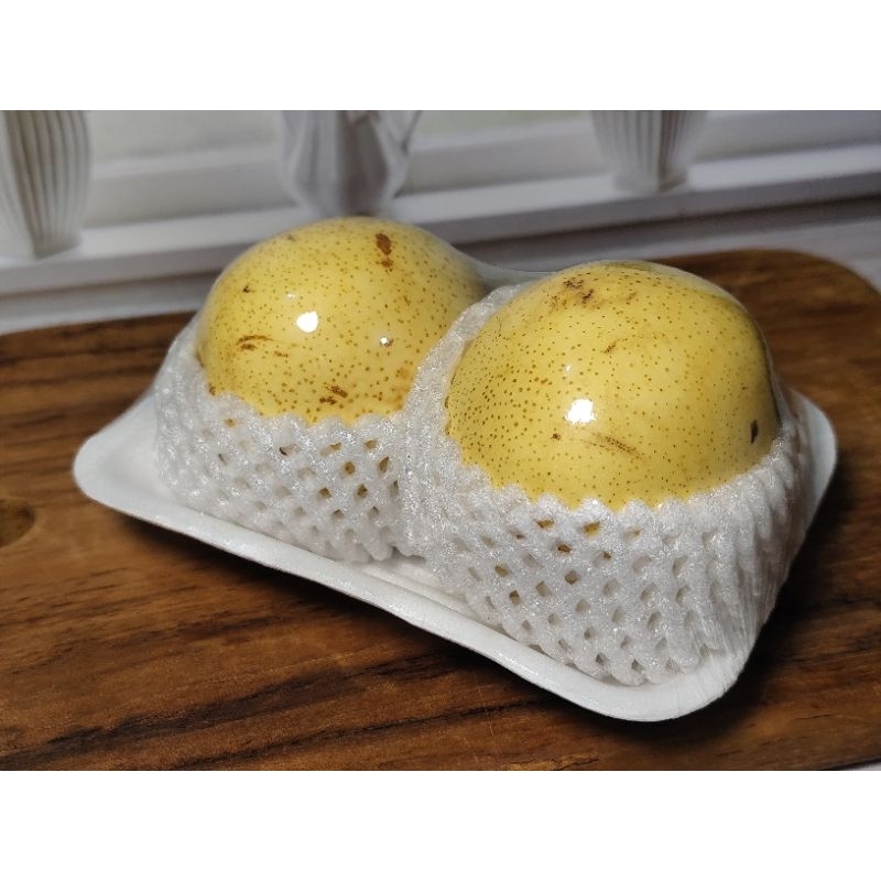 

Buah Pear segar manis isi 2 pcs