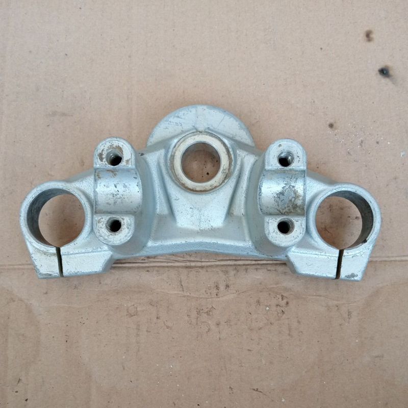 segitiga T atas yamaha VIXION NEW original