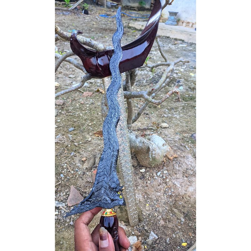 keris nogo siluman ngemut sepuhan emas pamor kelabang sayuto