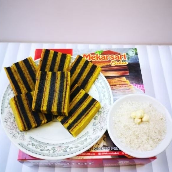 

Lapis Legit Spesial Coklat Mekarsari Fresh From Oven Tekstur Basah Dan Lembut