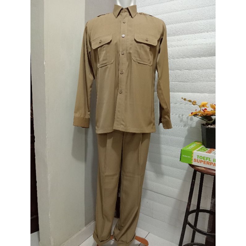 PRELOVED PRIBADI  SETELAN FORMAL CUSTOM PRIA WARNA PEMDA POLOSAN