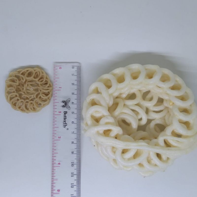 

krupuk unyel atau kerupuk rantai bulat besar warna putih satu bal (5kg)