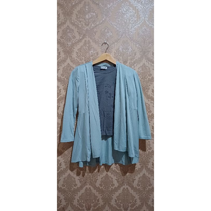 Outer Cardigan Wanita Lengan Panjang – Model Flowing Casual – Warna Biru Muda