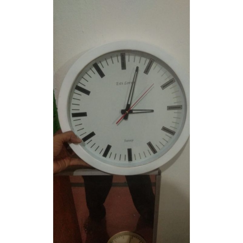 Jam Dinding Second ESTI LOREN, Mesin baru Quartz (Free Batu Baterai)