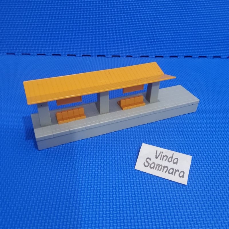 Takara Tomy Plarail Station Stasiun Kereta Thomas