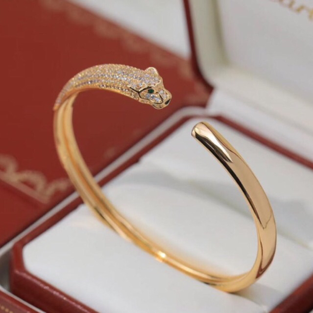 Dream Of Destiny Gelang Tangan Macan Putih Titanium Rosegold Aksesoris Wanita