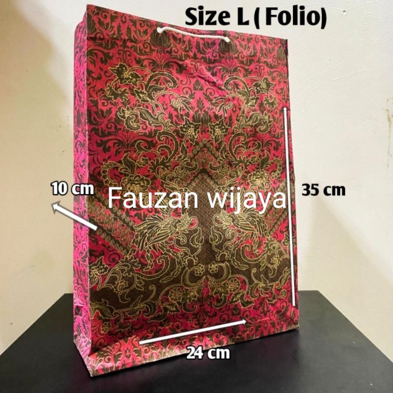 

Paperbag batik / tas kertas motif batik ukuran sedang 25x35 isi 12pcs
