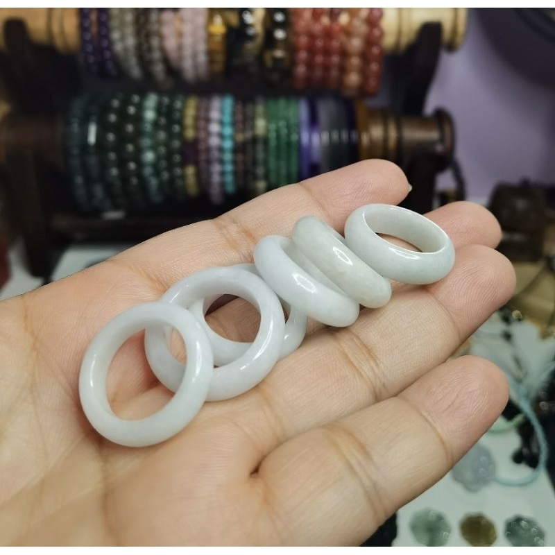 16mm - 19mm aJadeite Jade White Ring Burma Type A