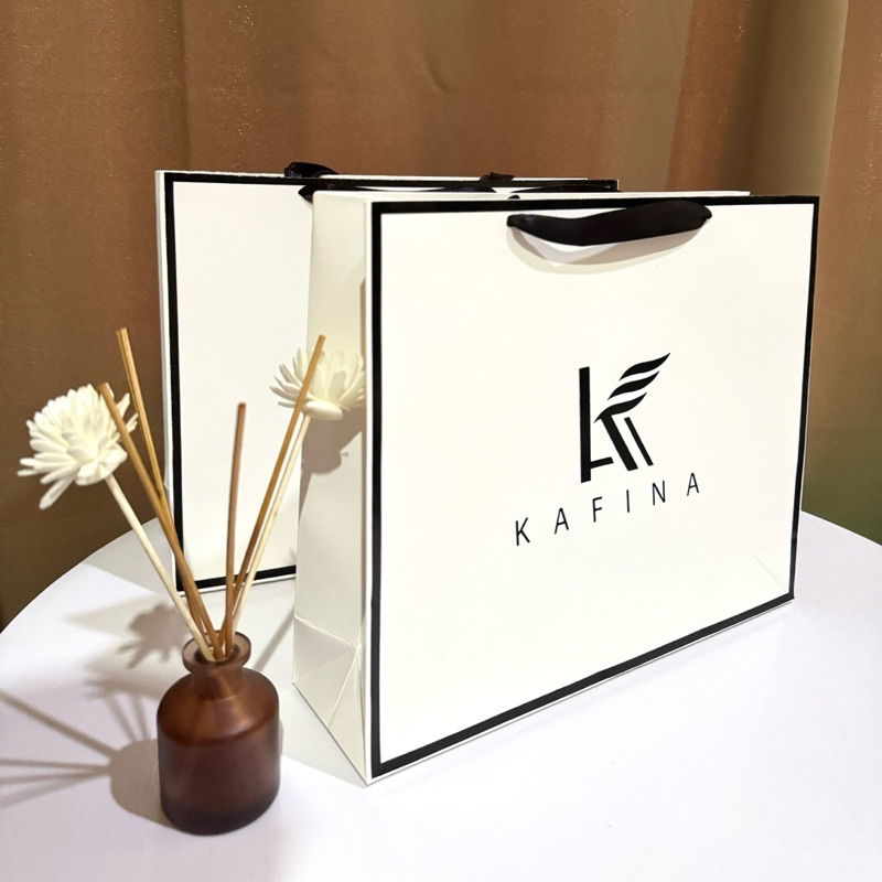

Paper Bag KAFINA Paper Bag Pembungkus Kado
