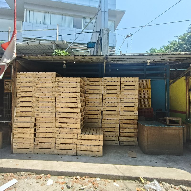pallet kayu bekas impor,UK 75x50x13 kapasitas 2 ton