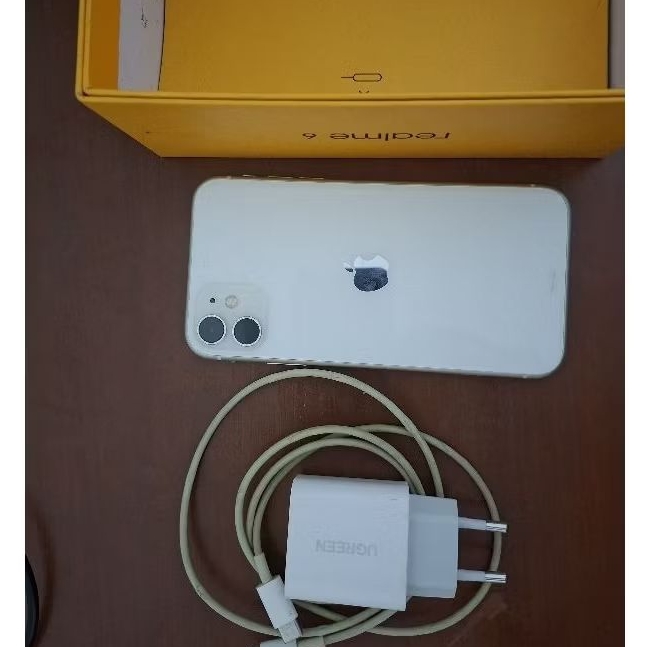 Iphone 11 ip bekas preloved ex ibox 64 gb