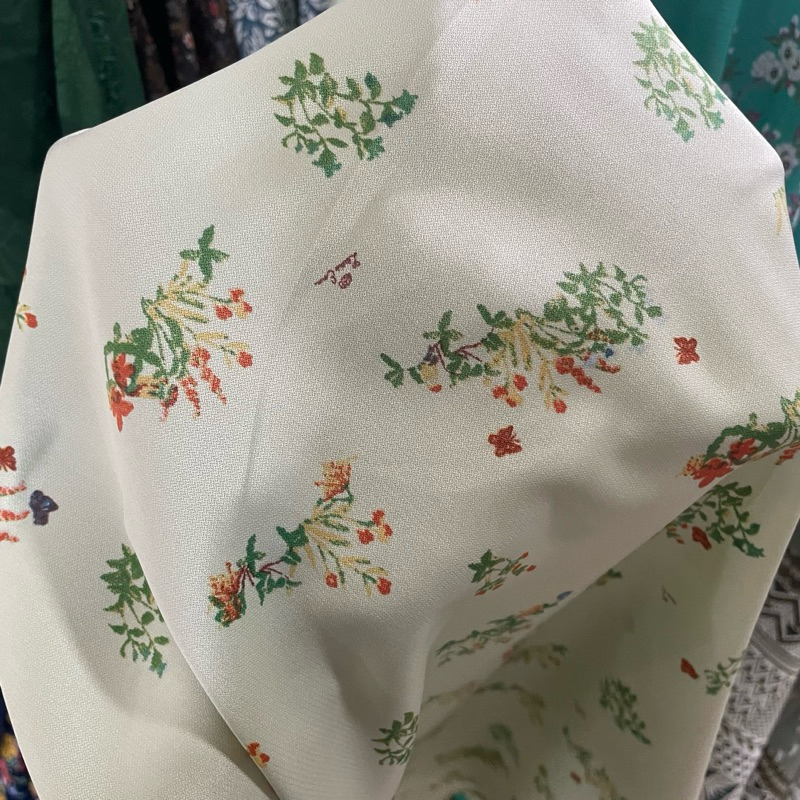 kain maxmara luxury motif bunga premium - kain maxmara silk premium - kain siln luxury warna baby gr