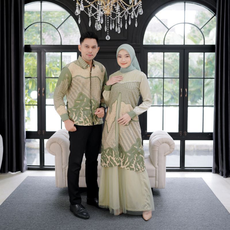 COUPLE GAMIS RAHAYU  WISUDA TUNANGAN LAMARAN