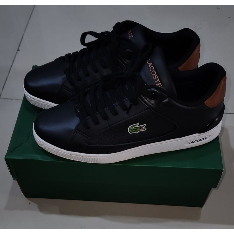Di Jual Sepatu Sneakers lacoste