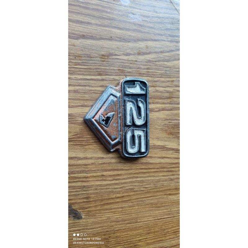 Emblem CB 125/aluminium/emblem Honda CB 125