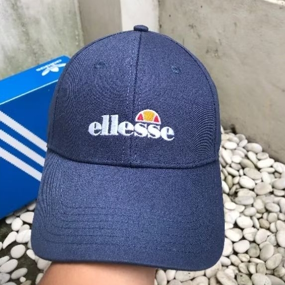 Topi ellesse