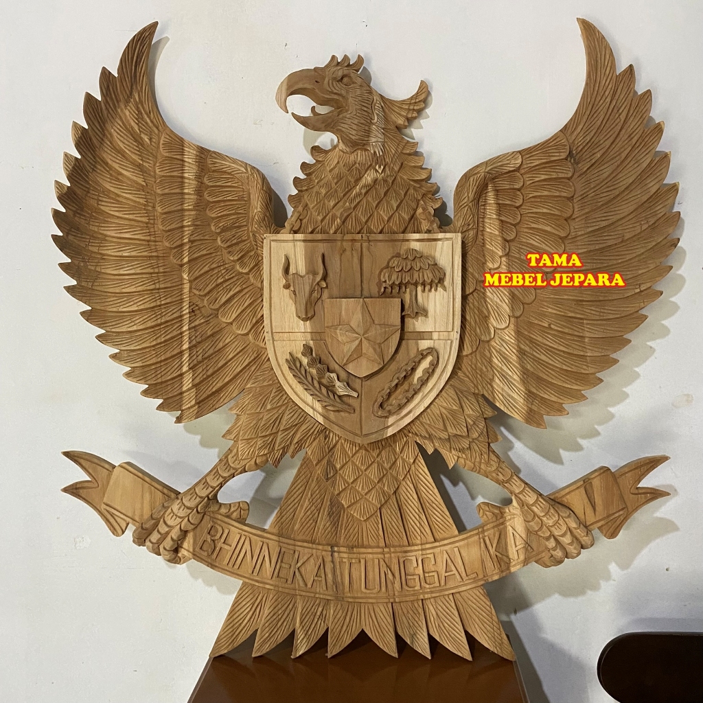 Hiasan Dinding Burung Garuda Pancasila Uk P80 X L80 spesial Full Kayu Jati