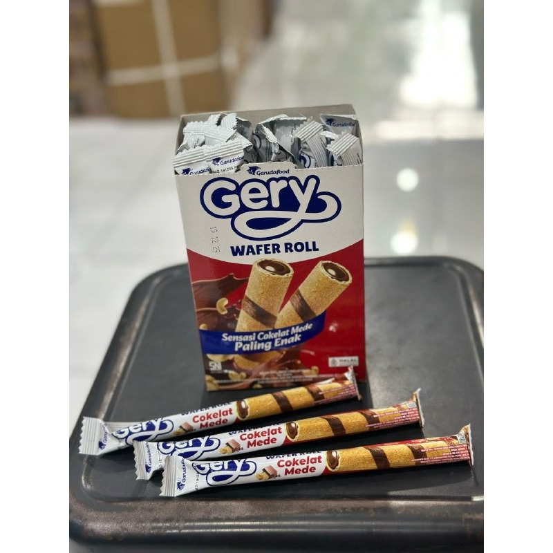 

[300gram] S166 | [WIN8 – BOX] GERY WAFER ROLL COKLAT MEDE BOX ISI 20 PCS