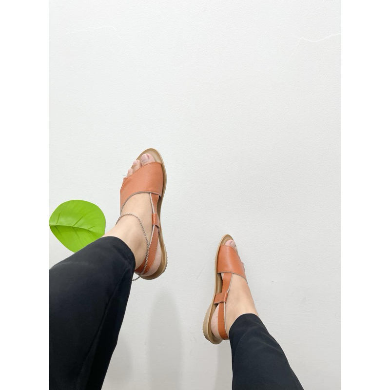 Bhonkshors_Aurora (Sepatu flat shoes dan sandal wanita asli kulit Sukaregang)