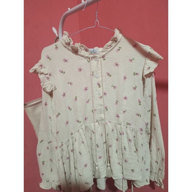 PRELOVED AURORA BLOUSE BY KIMKA HIJAB