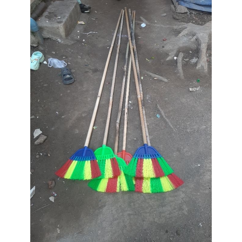 sapu sawang panjang/ sapu atap rumah