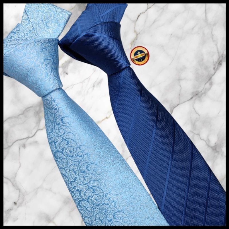 Dasi pria biru muda dasi panjang simpul manual