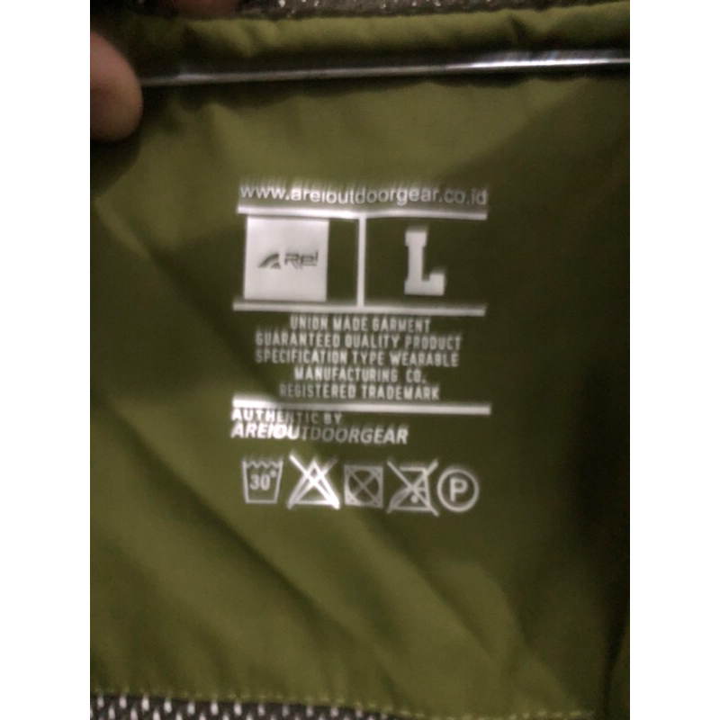 jaketAreiSolteraJaketGunung