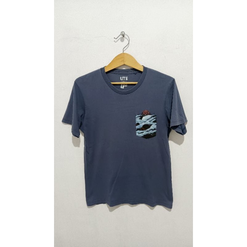 Kaos Uniqlo x Gundam 40th