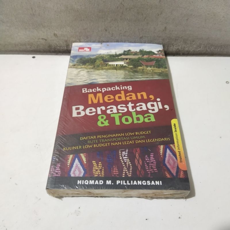 Buku Backpacking Medan, Berastagi, & Toba