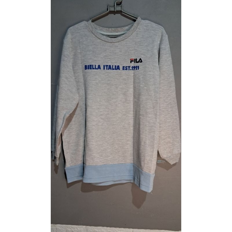 sweater fila biella italia crewneck abu biru ~ preloved mulus