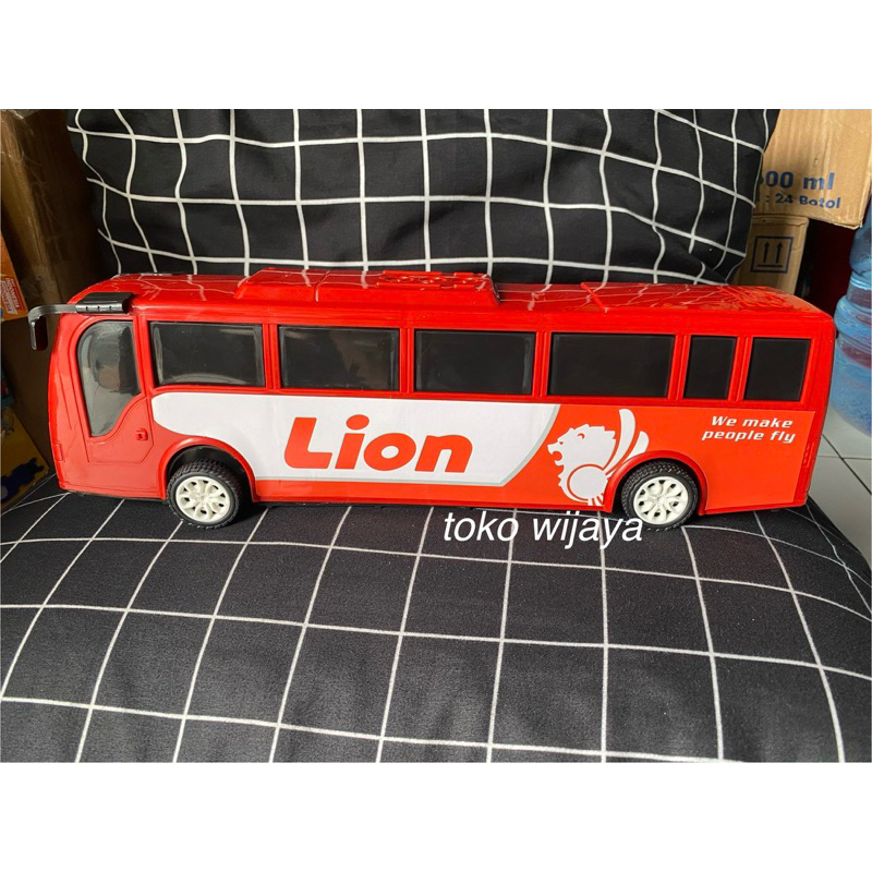 Mainan Anak Miniatur Bus Lion Besar