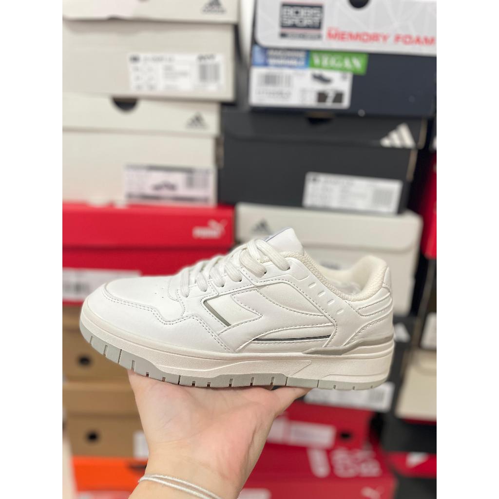 Sepatu Diadora Putih Abu Morty